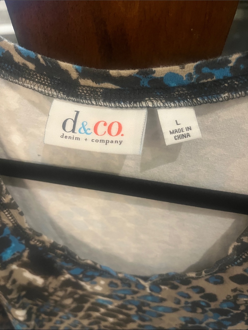 d&co Women's Teal and Black Animal-Print Long Sleeve Top - Picture 2 of 4